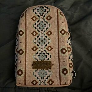Wrangler Crossbody Sling